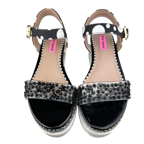 Betsey Johnson Shoes Womens 8 Platform Sandals Open Toe Buckle Strap - Picture 2 of 11